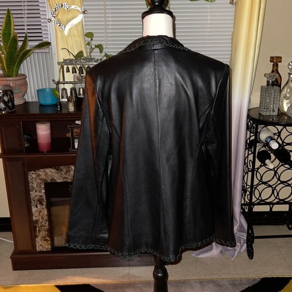 Black Genuine Leather Jacket - Picture 5 of 8